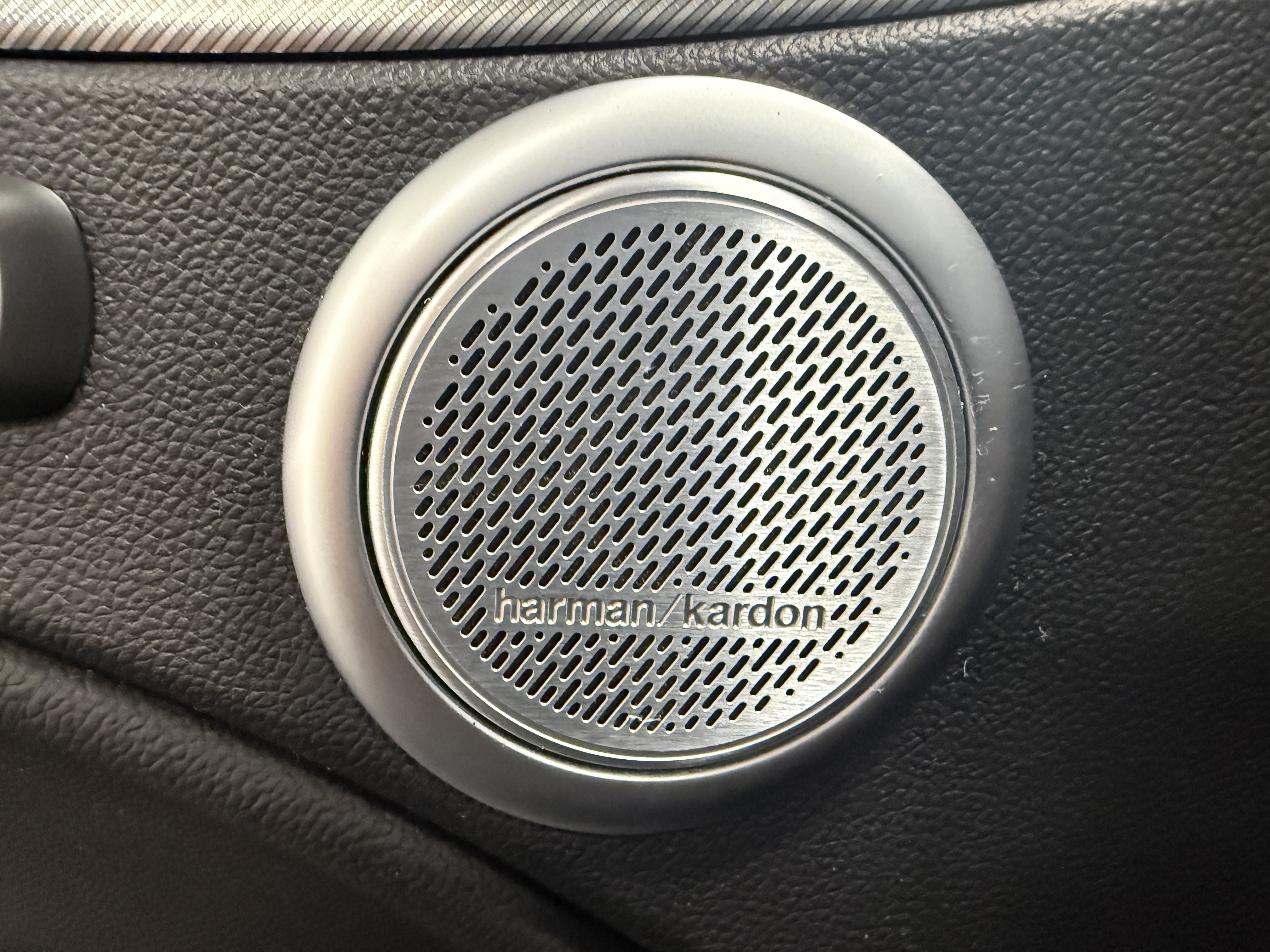 Certified 2023 Alfa Romeo Stelvio Veloce AWD/4WD image 14