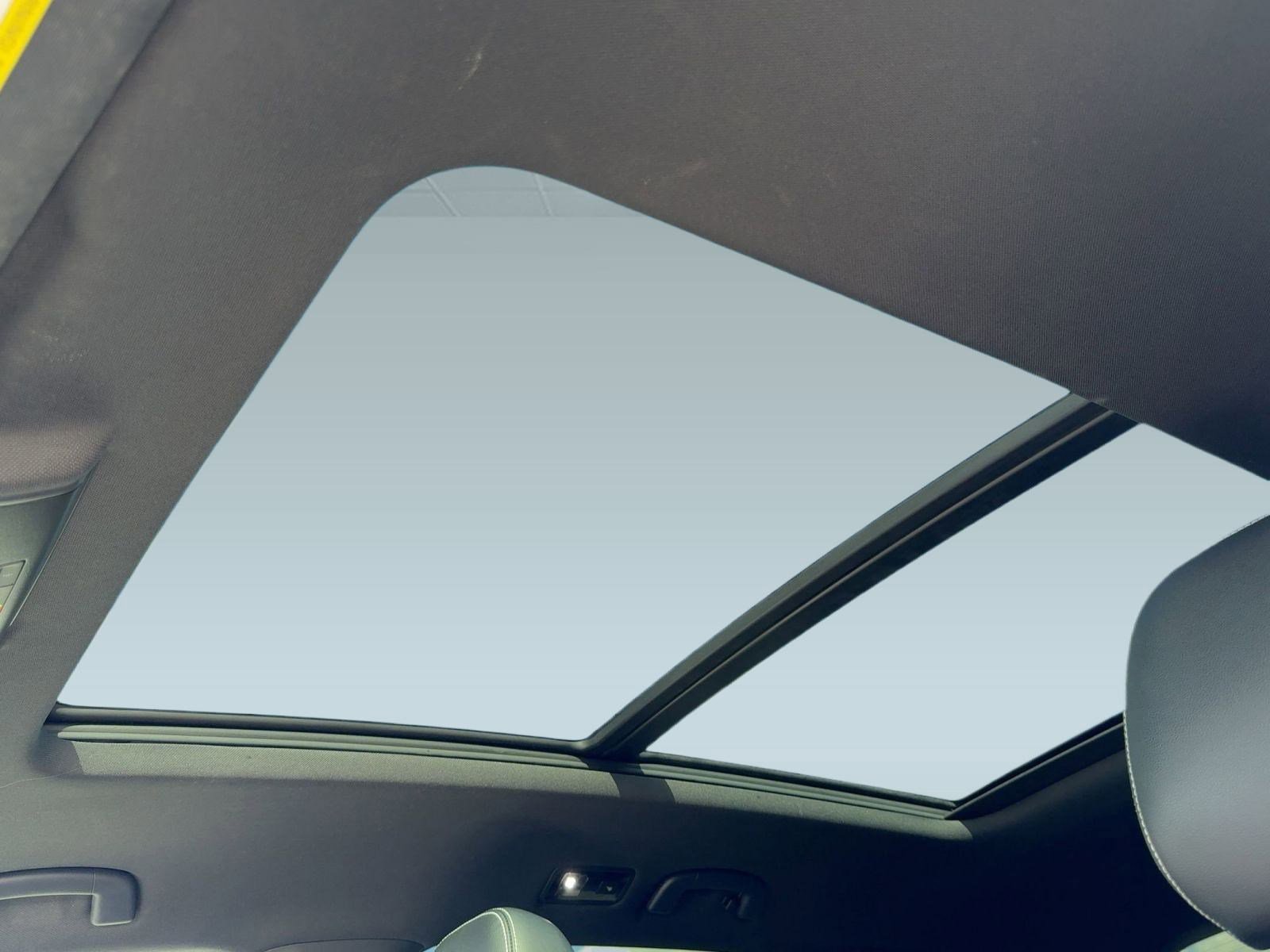 Used 2023 Volkswagen Atlas Cross Sport SEL R-Line image 16