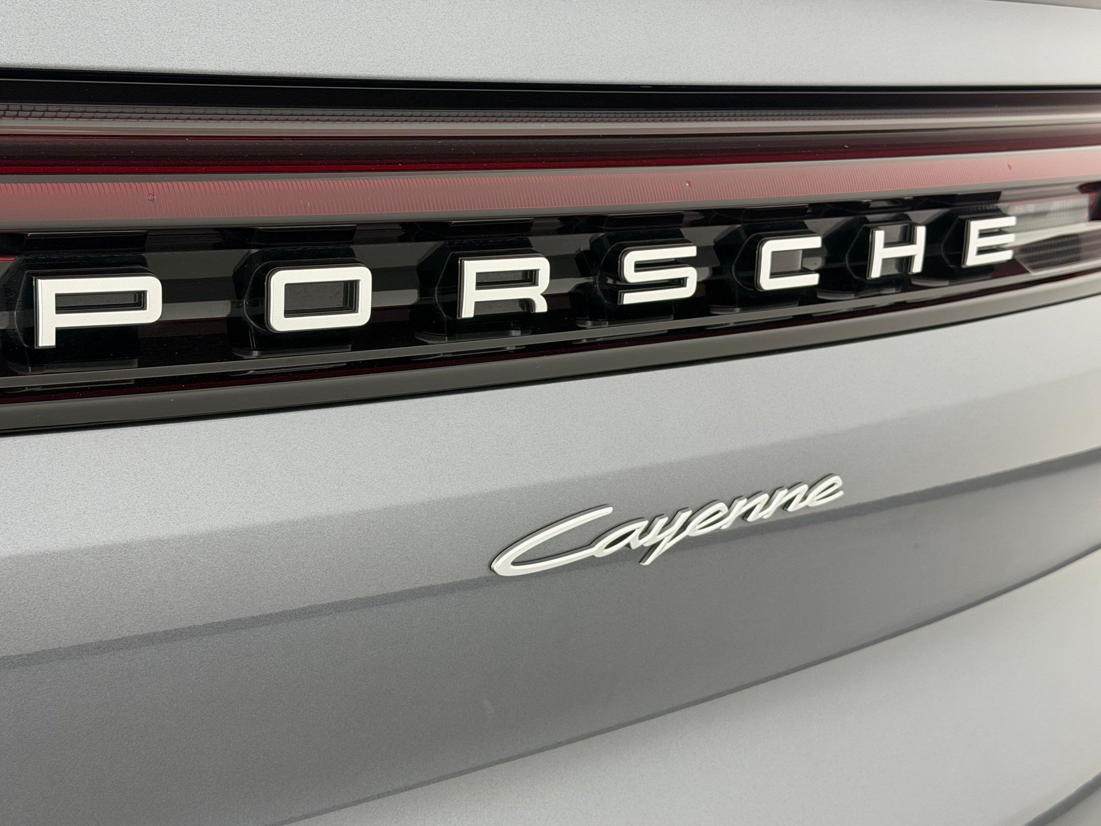 Certified 2026 Porsche Cayenne Coupe AWD/4WD image 36