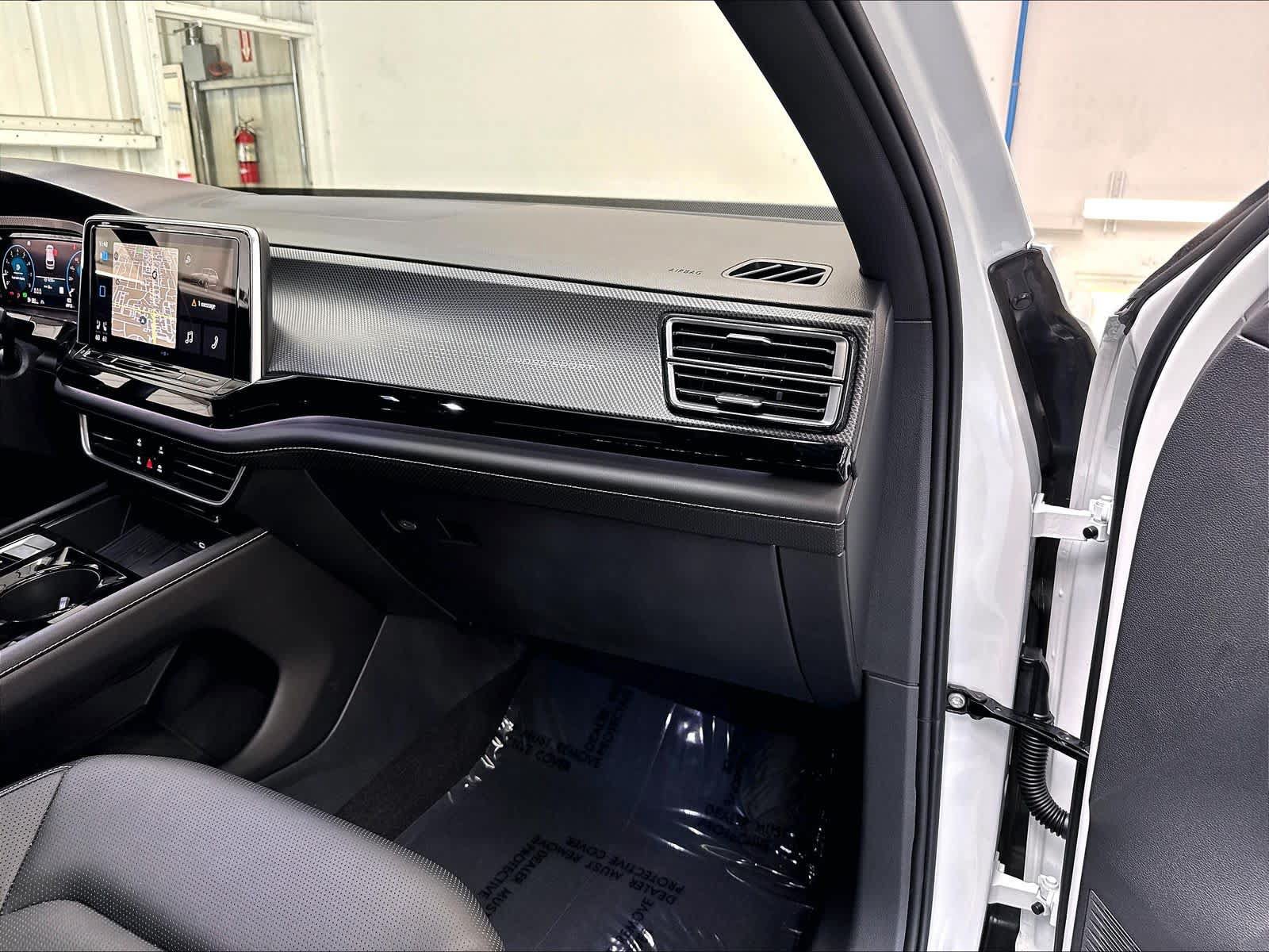 Certified 2026 Volkswagen Atlas Cross Sport SEL w/ Adventure Package AWD/4WD image 29