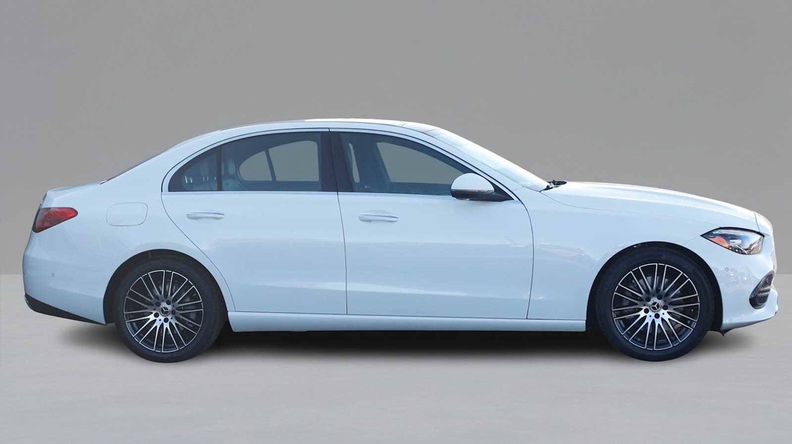 Used 2026 Mercedes-Benz C 300 4MATIC Sedan image 4