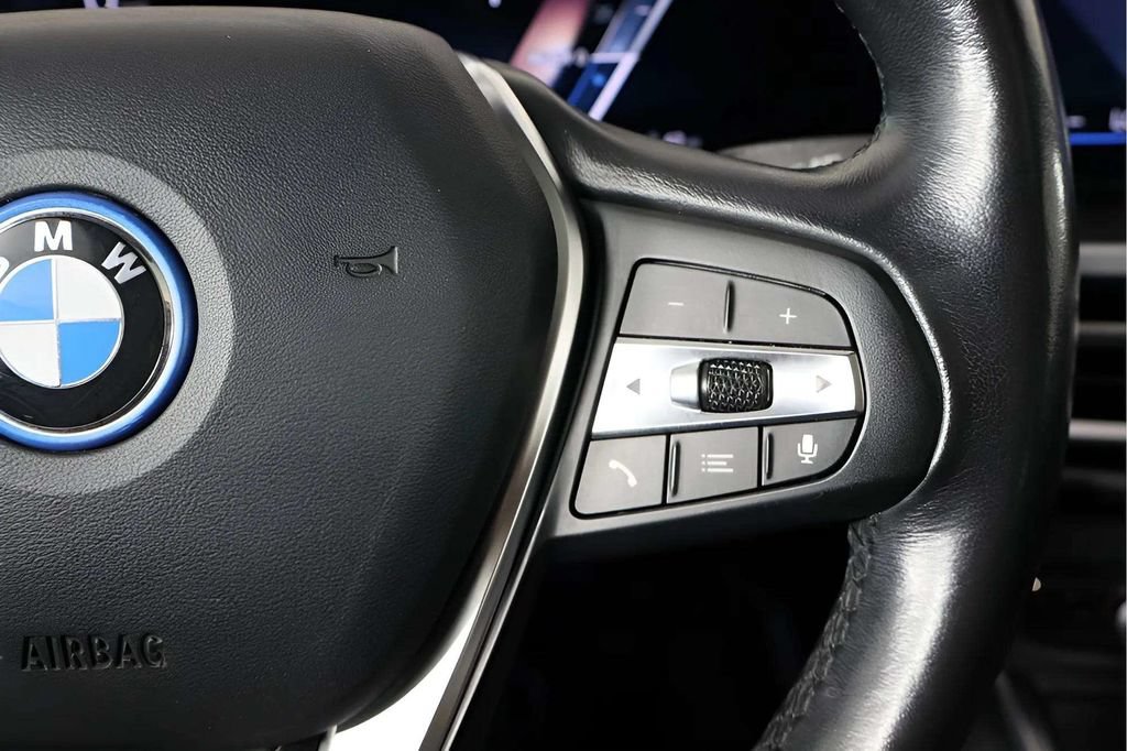 Used 2023 BMW i4 eDrive35 w/ Premium Package RWD image 25