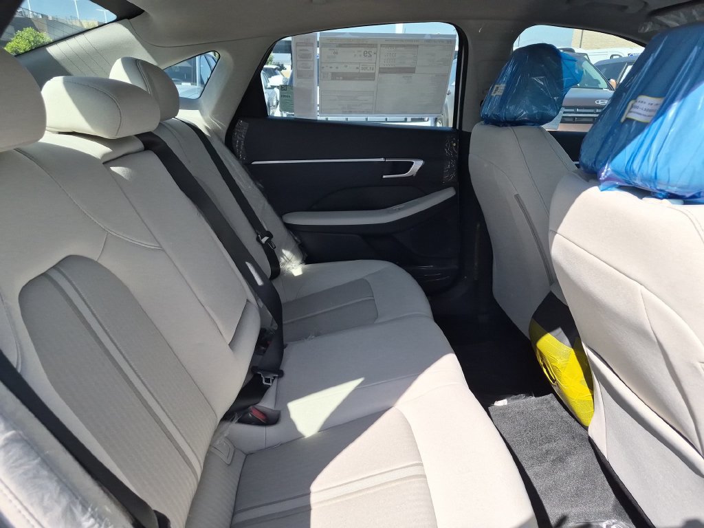 New 2026 Hyundai Sonata SEL FWD image 30