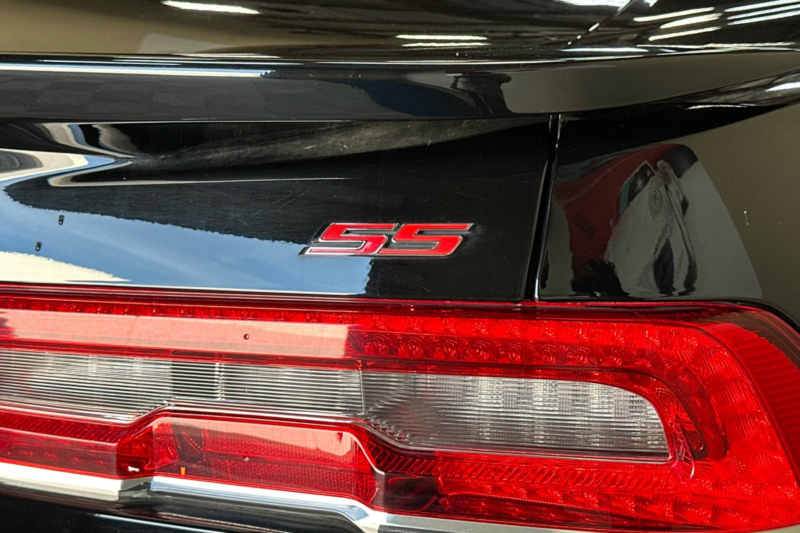 Used 2015 Chevrolet Camaro SS image 45