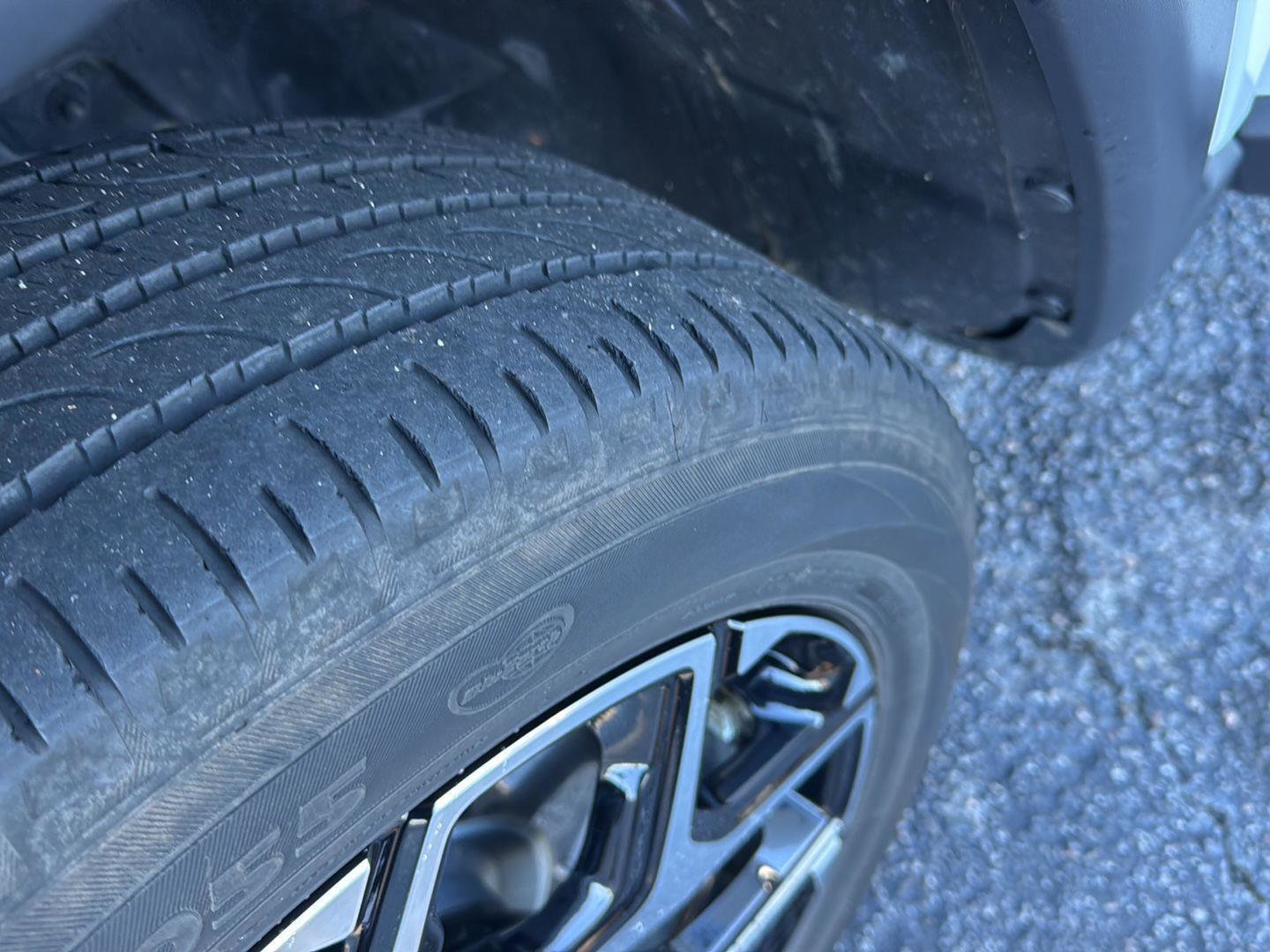 Used 2025 Jeep Compass Limited image 34