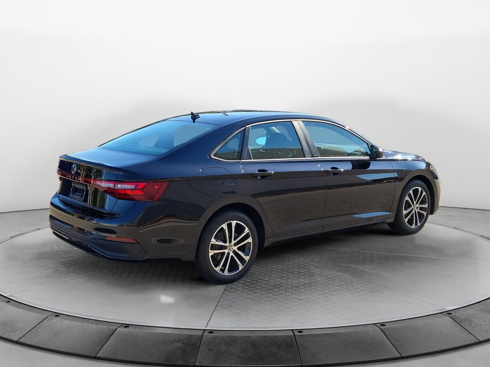 Certified 2026 Volkswagen Jetta Sport FWD image 7