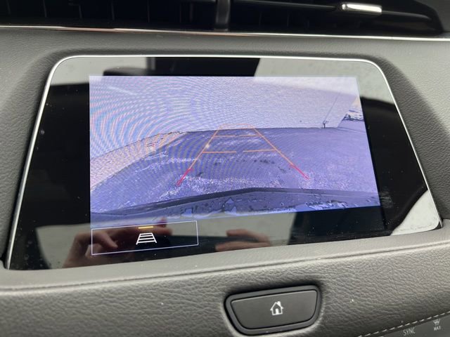 Used 2023 Cadillac XT4 Luxury w/ Cold Weather Package image 18