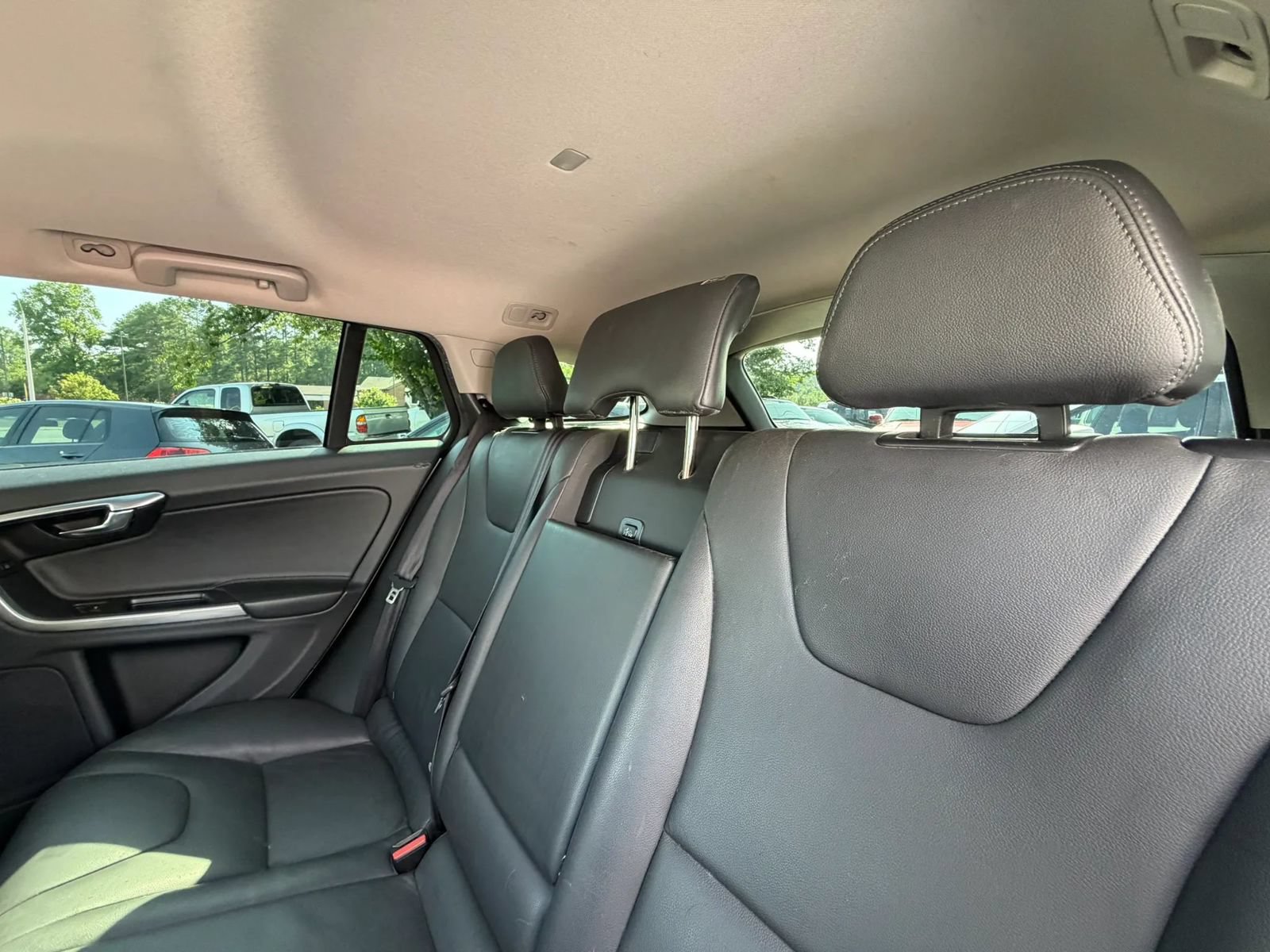 Used 2018 Volvo V60 T5 Cross Country w/ Convenience Package AWD/4WD image 24