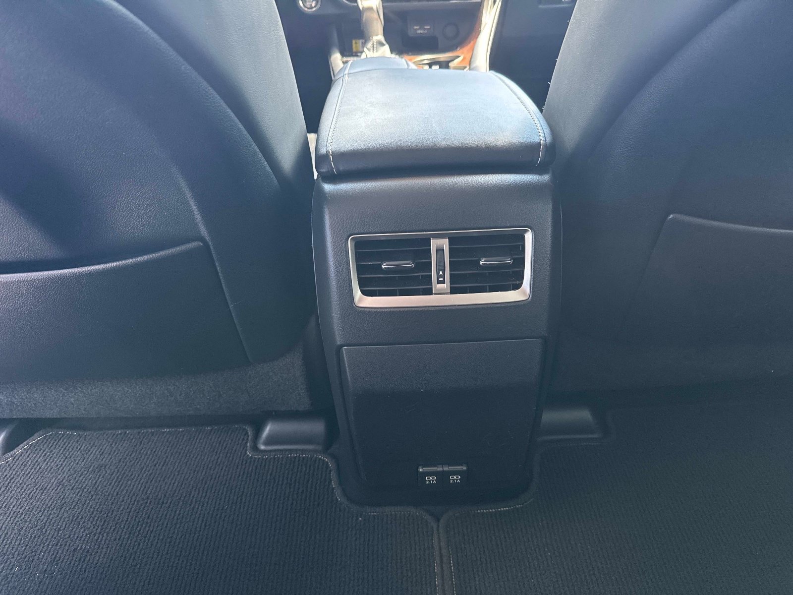 Certified 2022 Lexus RX 350L Premium w/ Premium Package AWD/4WD image 18