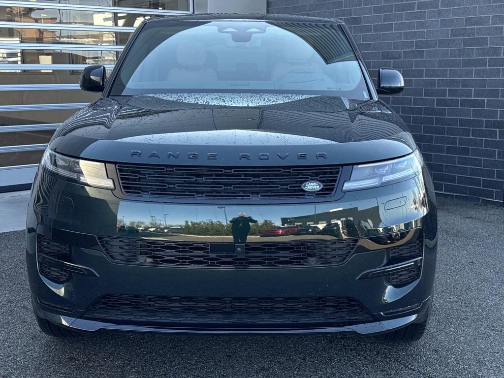 New 2026 Land Rover Range Rover Sport Dynamic SE image 2