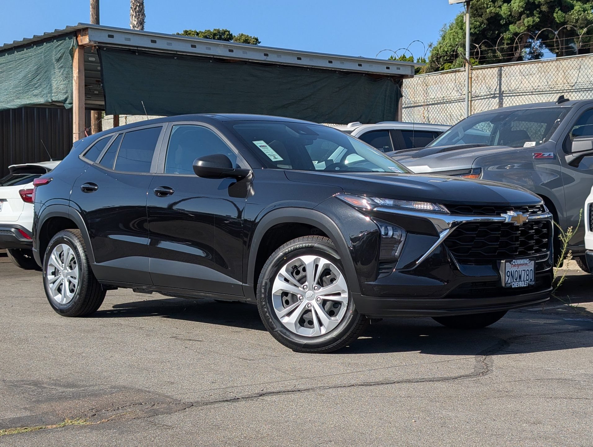 Certified 2024 Chevrolet Trax LS FWD image 2