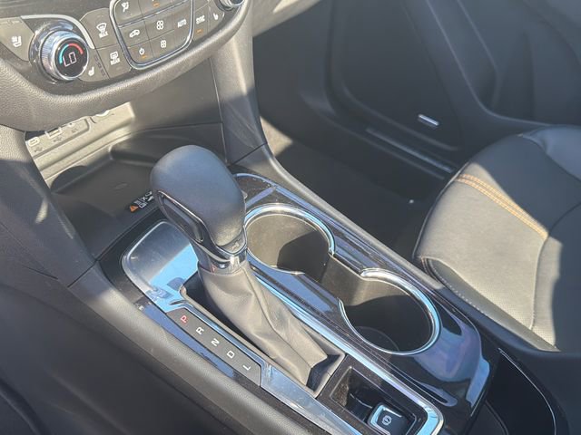 Used 2023 Chevrolet Equinox Premier image 35