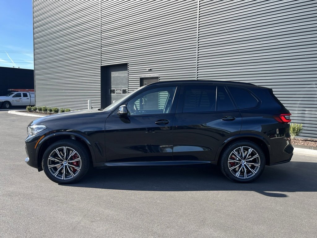 Used 2023 BMW X5 M50i w/ Climate Comfort Package image 2