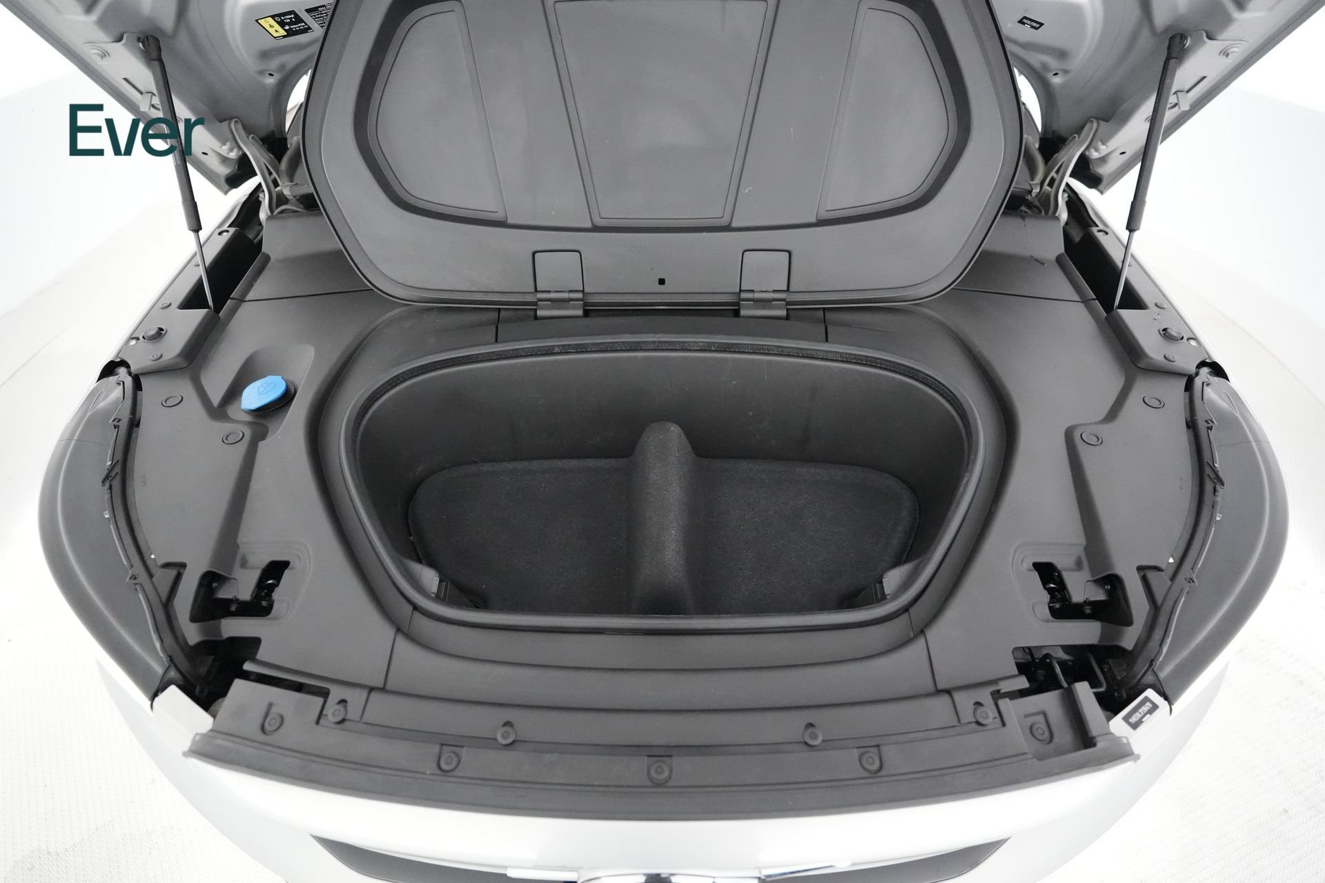 Used 2023 Volvo XC40 Recharge Plus AWD/4WD image 28