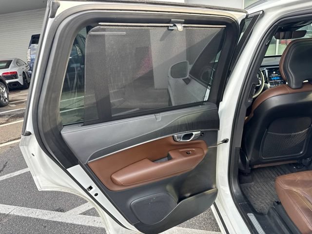 Used 2024 Volvo XC90 T8 Ultimate w/ Protection Package Premier AWD/4WD image 12