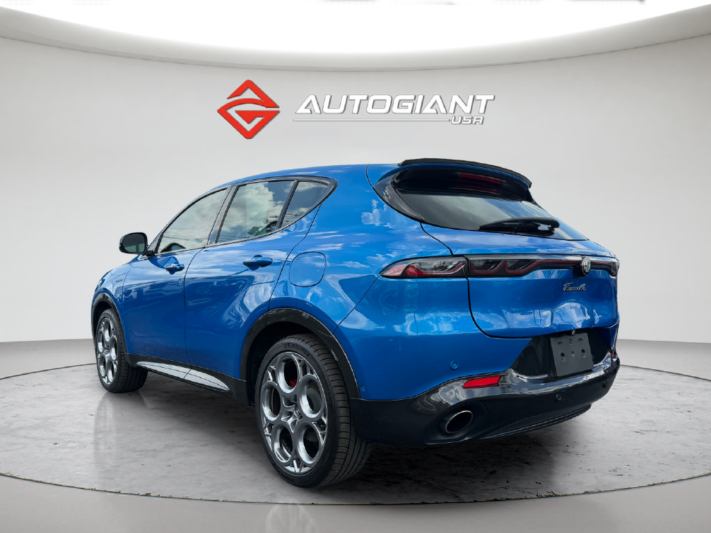 Used 2024 Alfa Romeo Tonale Veloce AWD/4WD image 4