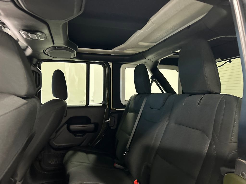 Used 2021 Jeep Wrangler Unlimited Sport image 31