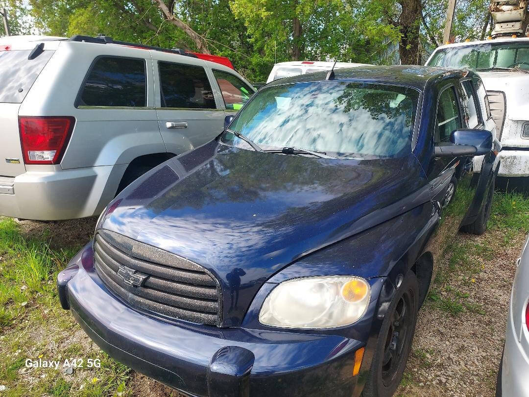Used 2011 Chevrolet HHR LT FWD image 1