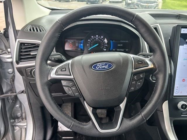 Used 2023 Ford Edge SEL AWD/4WD image 15