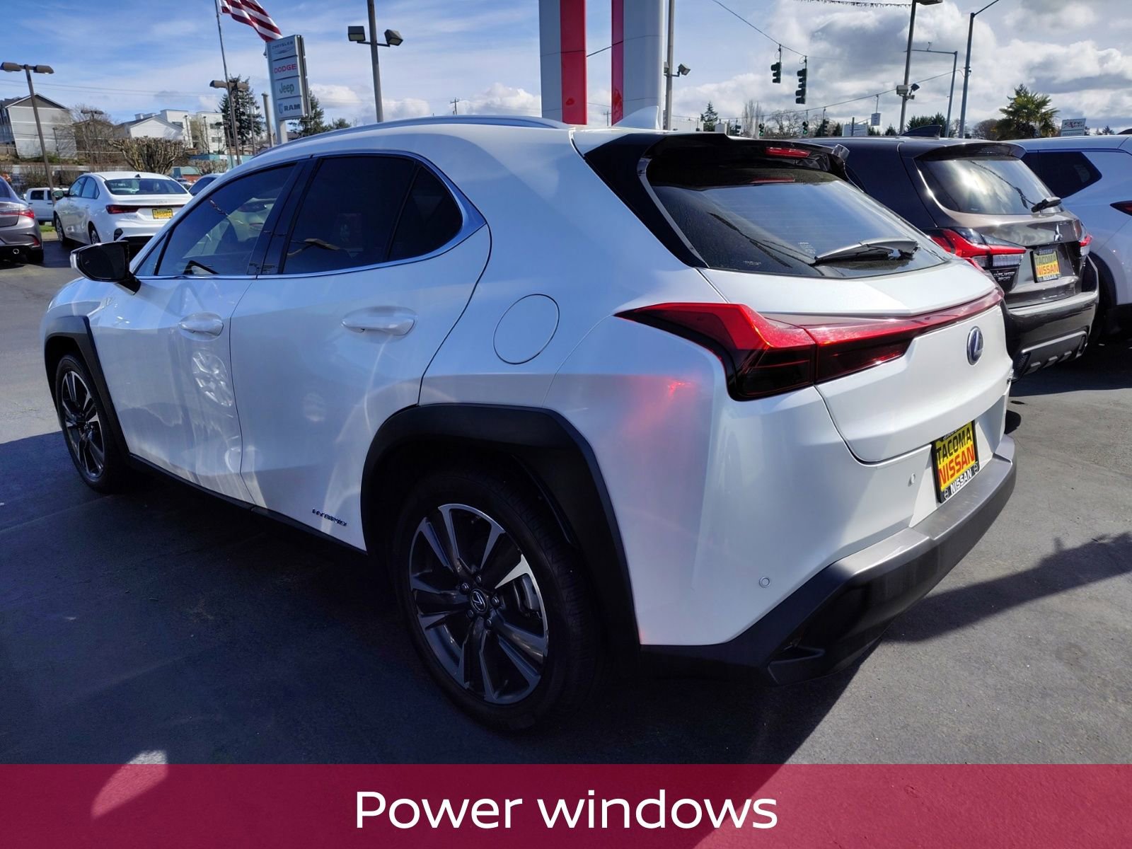 Used 2020 Lexus UX 250h w/ Premium Package image 5
