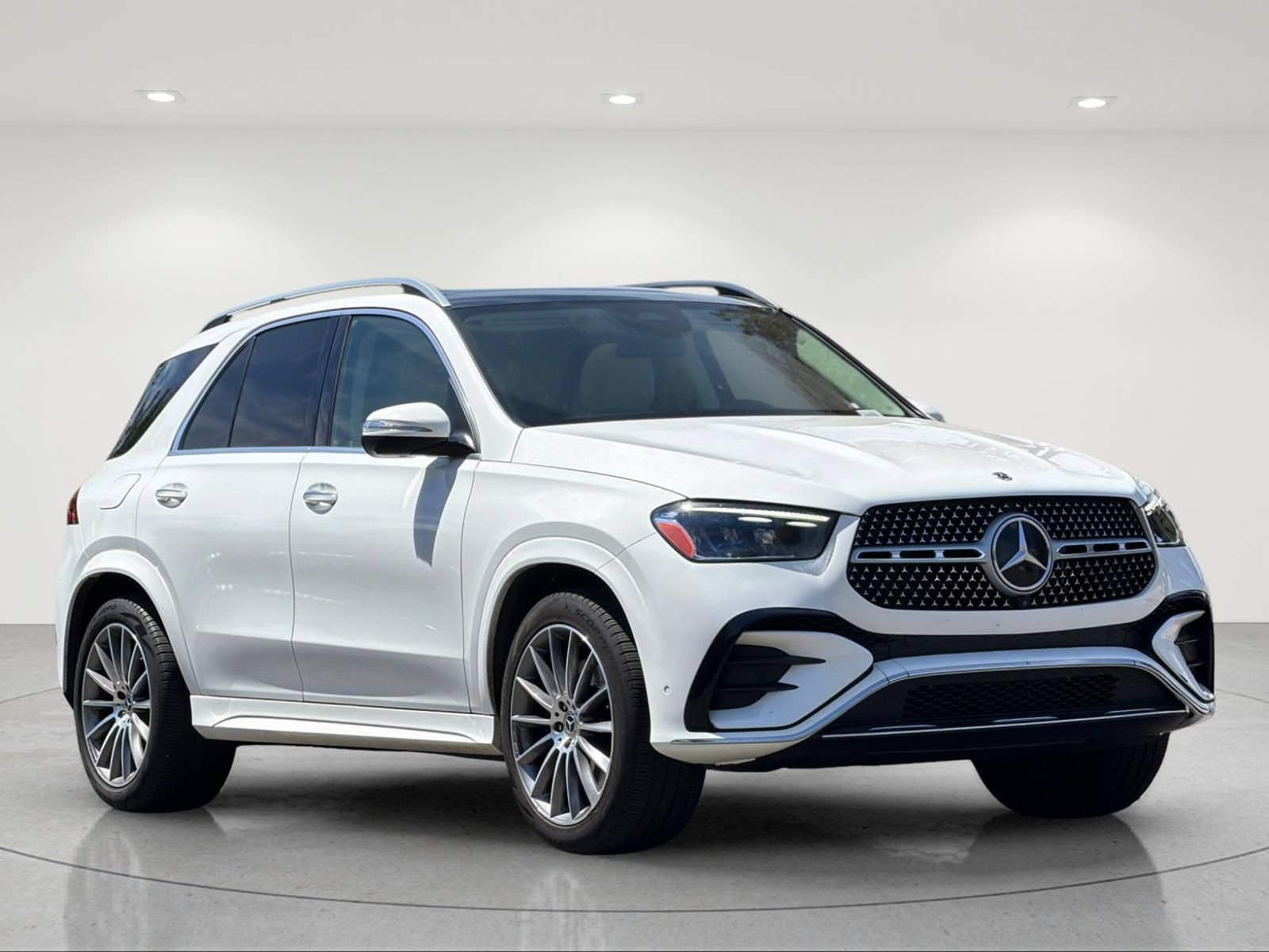Used 2024 Mercedes-Benz GLE 350 4MATIC image 7