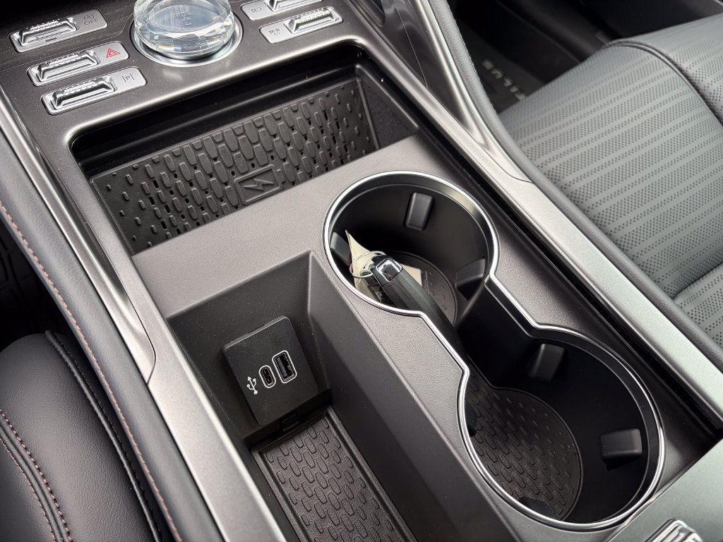 New 2026 Lincoln Nautilus Reserve AWD/4WD image 42