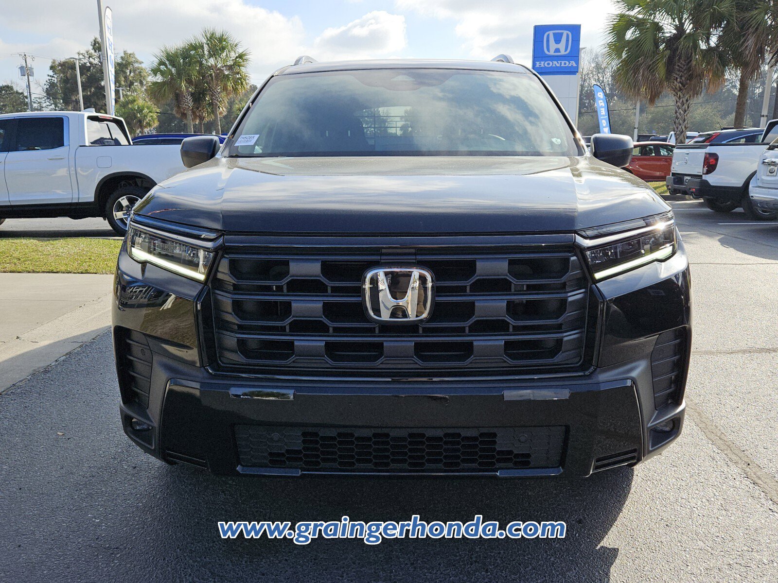 New 2026 Honda Pilot Sport image 8
