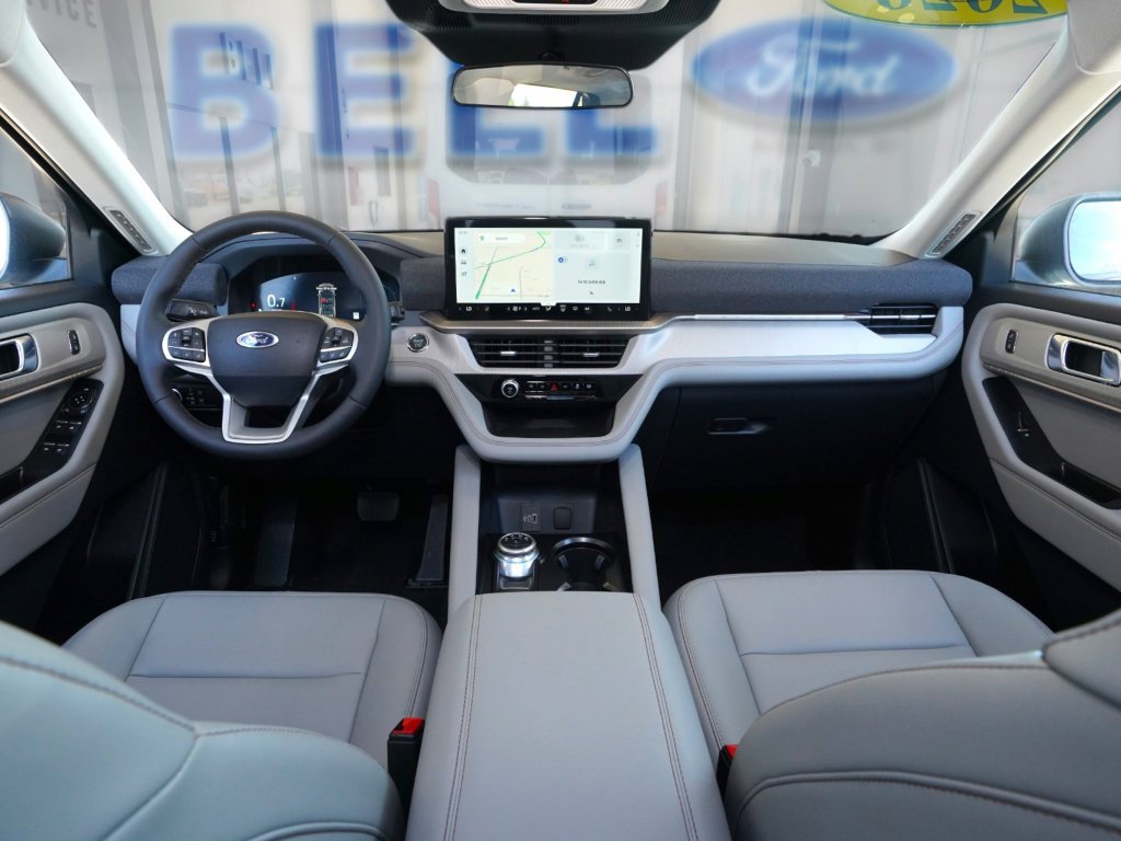 New 2026 Ford Explorer Active w/ Active Comfort Package AWD/4WD image 16
