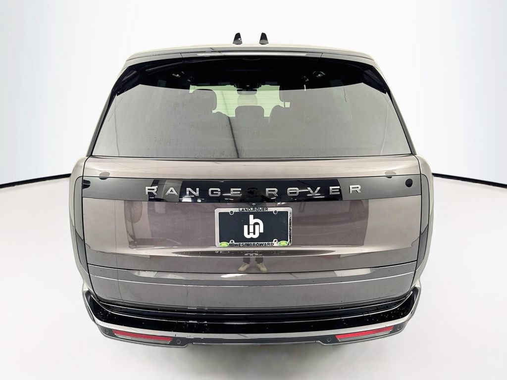New 2026 Land Rover Range Rover Long Wheelbase SE AWD/4WD image 6