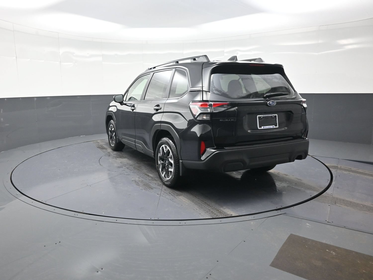 Used 2025 Subaru Forester Premium AWD/4WD image 5