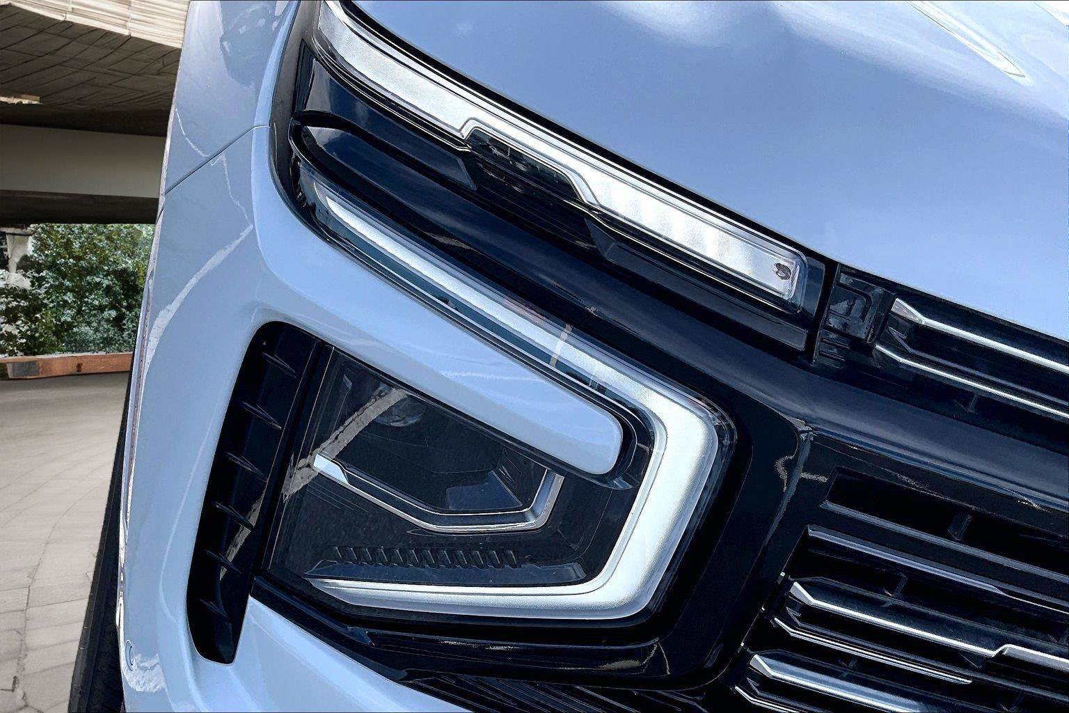 New 2026 Chevrolet Suburban High Country AWD/4WD image 38