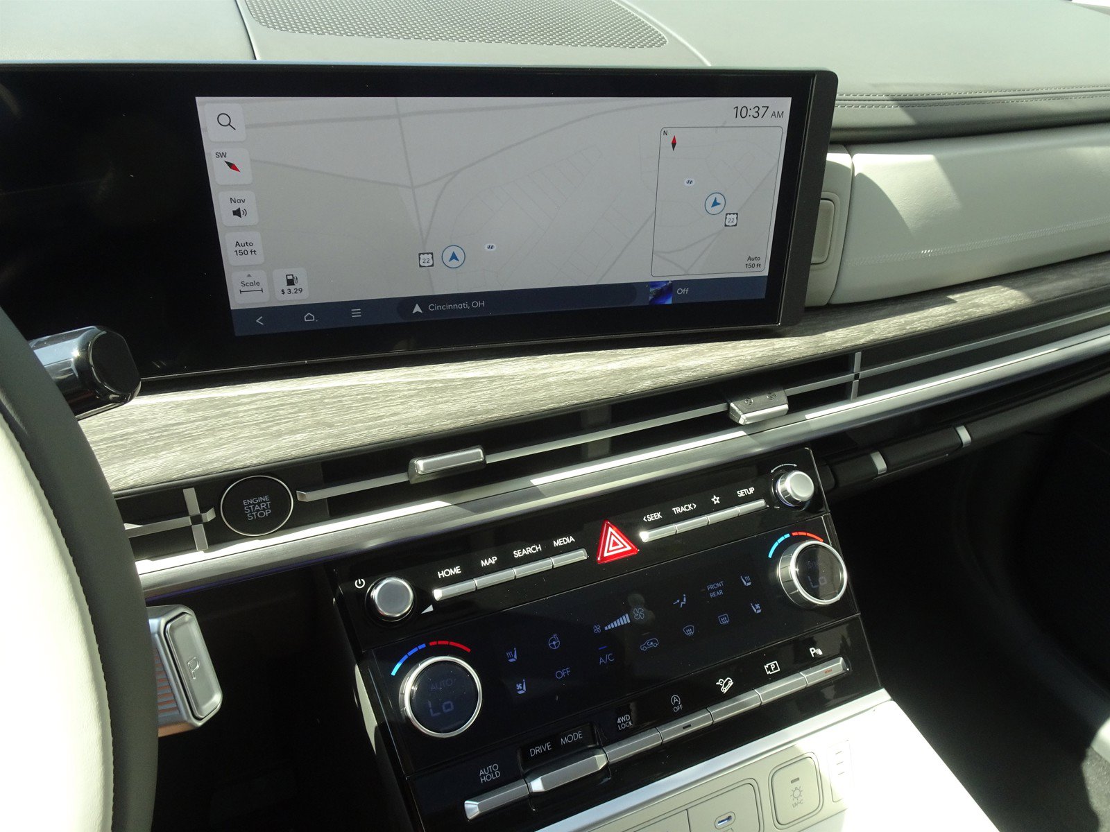 New 2025 Hyundai Santa Fe Calligraphy AWD/4WD image 12