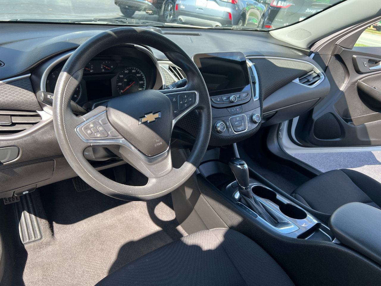 Used 2020 Chevrolet Malibu LS image 15