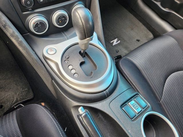 Used 2018 Nissan 370Z Roadster image 23