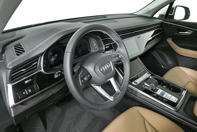 New 2025 Audi Q7 3.0T Premium Plus AWD/4WD image 4