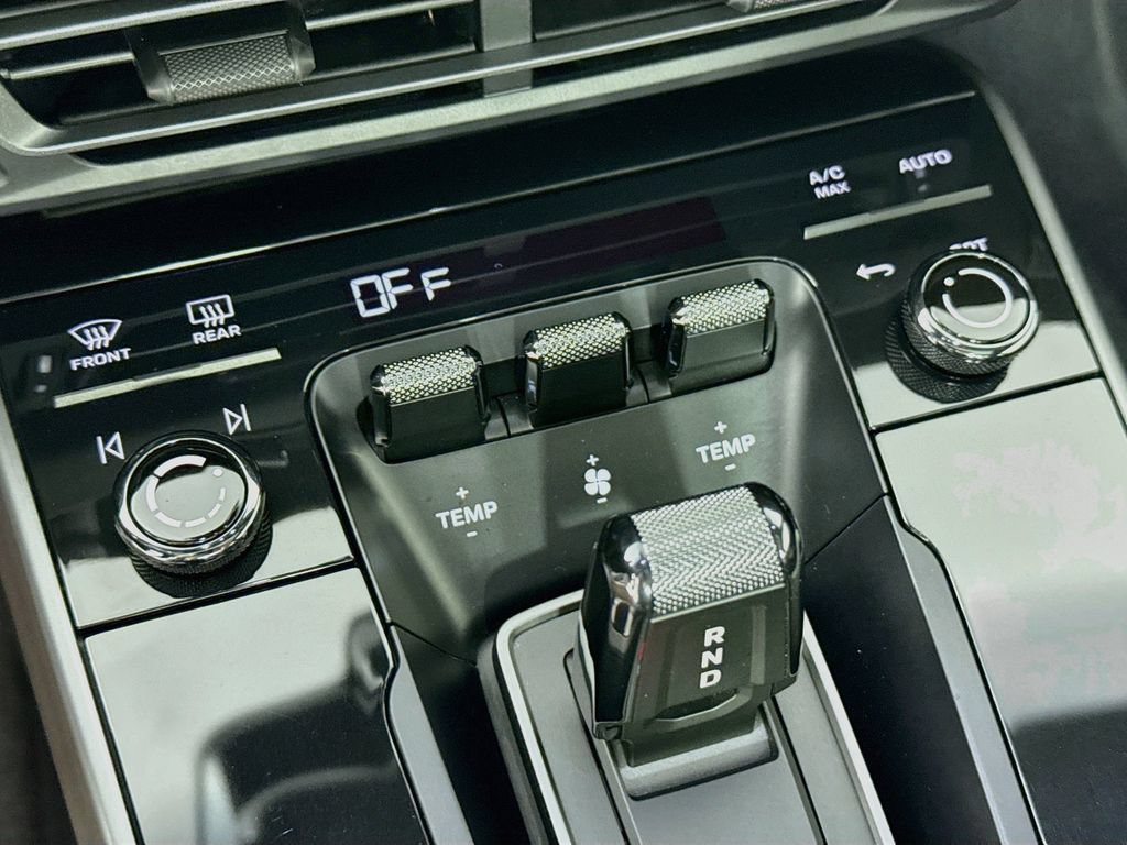 Certified 2023 Porsche 911 Carrera S RWD image 17