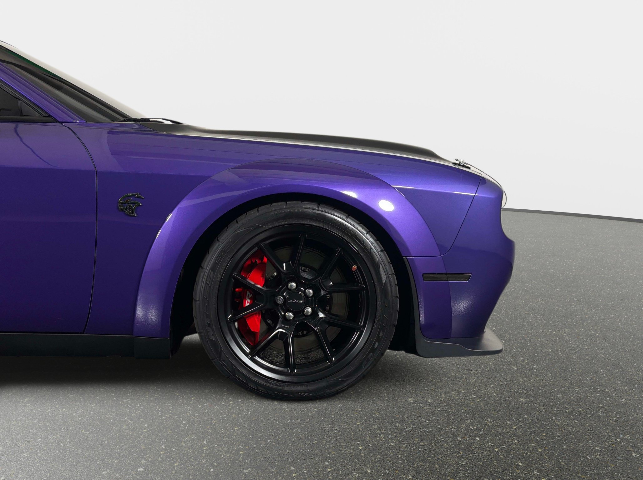 Used 2023 Dodge Challenger SRT Hellcat RWD image 4