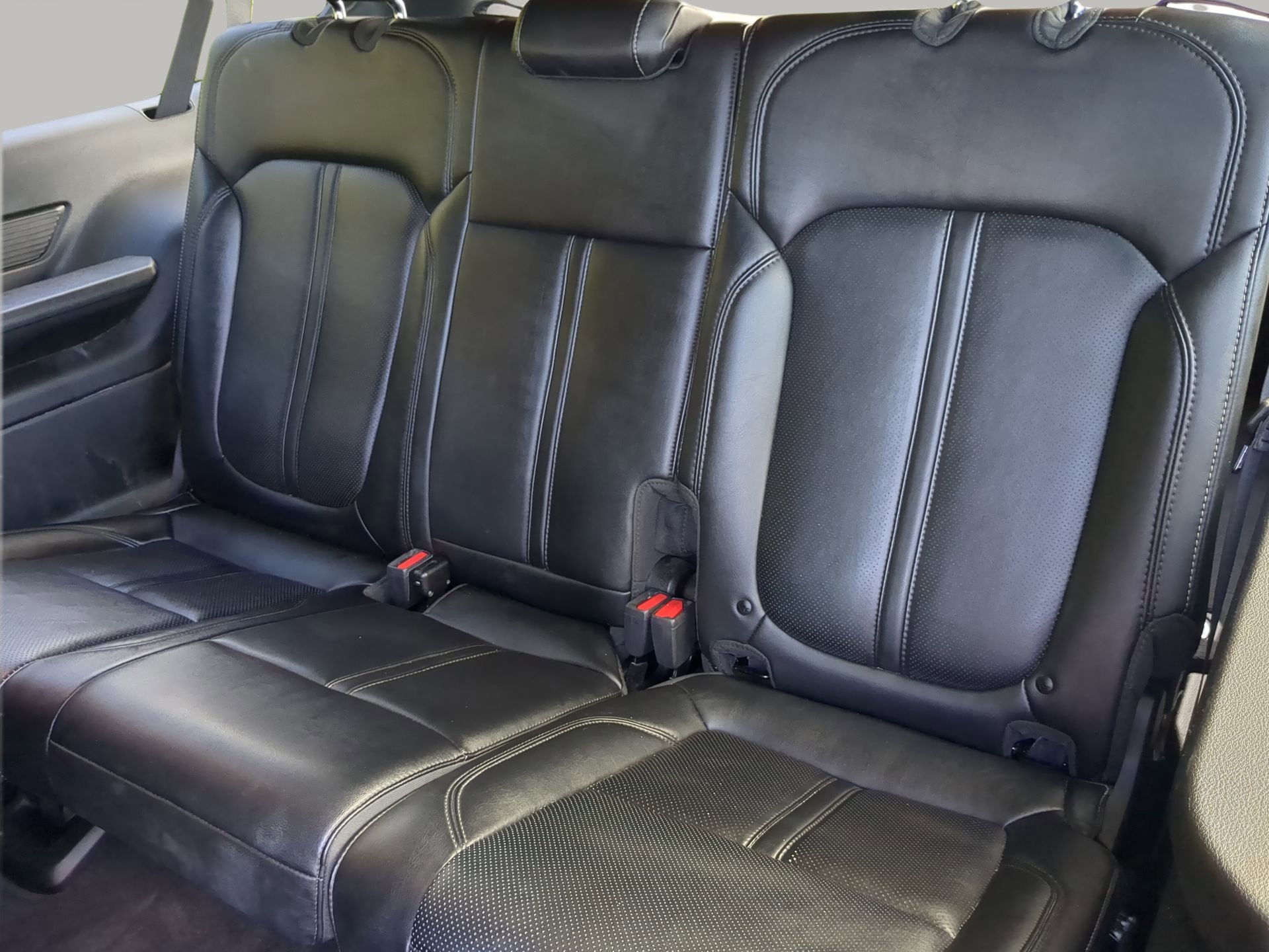 Used 2024 Jeep Wagoneer L Series II w/ Flexible Seating Group AWD/4WD image 48