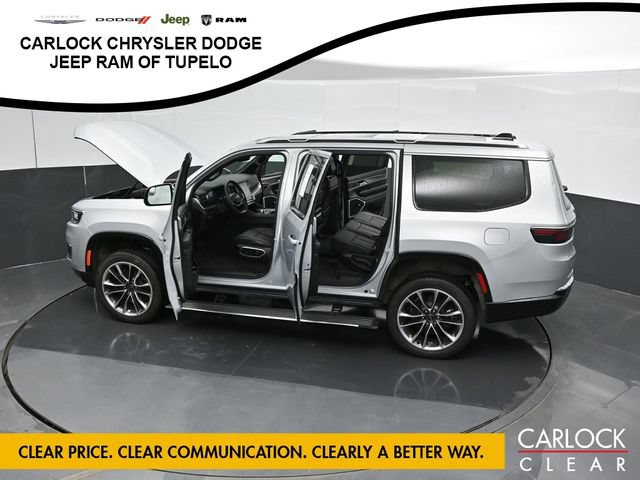 Used 2025 Jeep Wagoneer Series III w/ Premium Group I AWD/4WD image 52