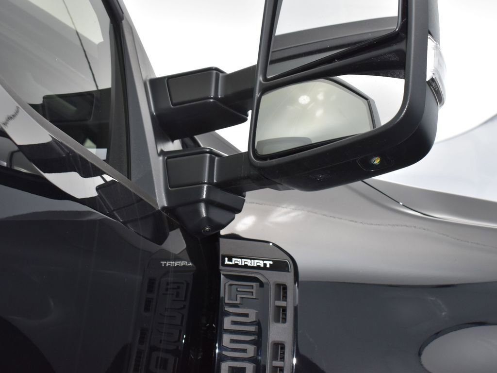 New 2025 Ford F250 Lariat w/ Lariat Ultimate Package image 16