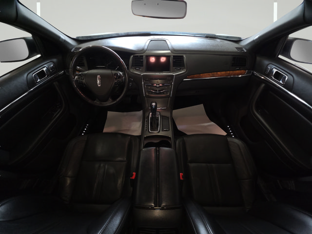 Used 2016 Lincoln MKS FWD image 29