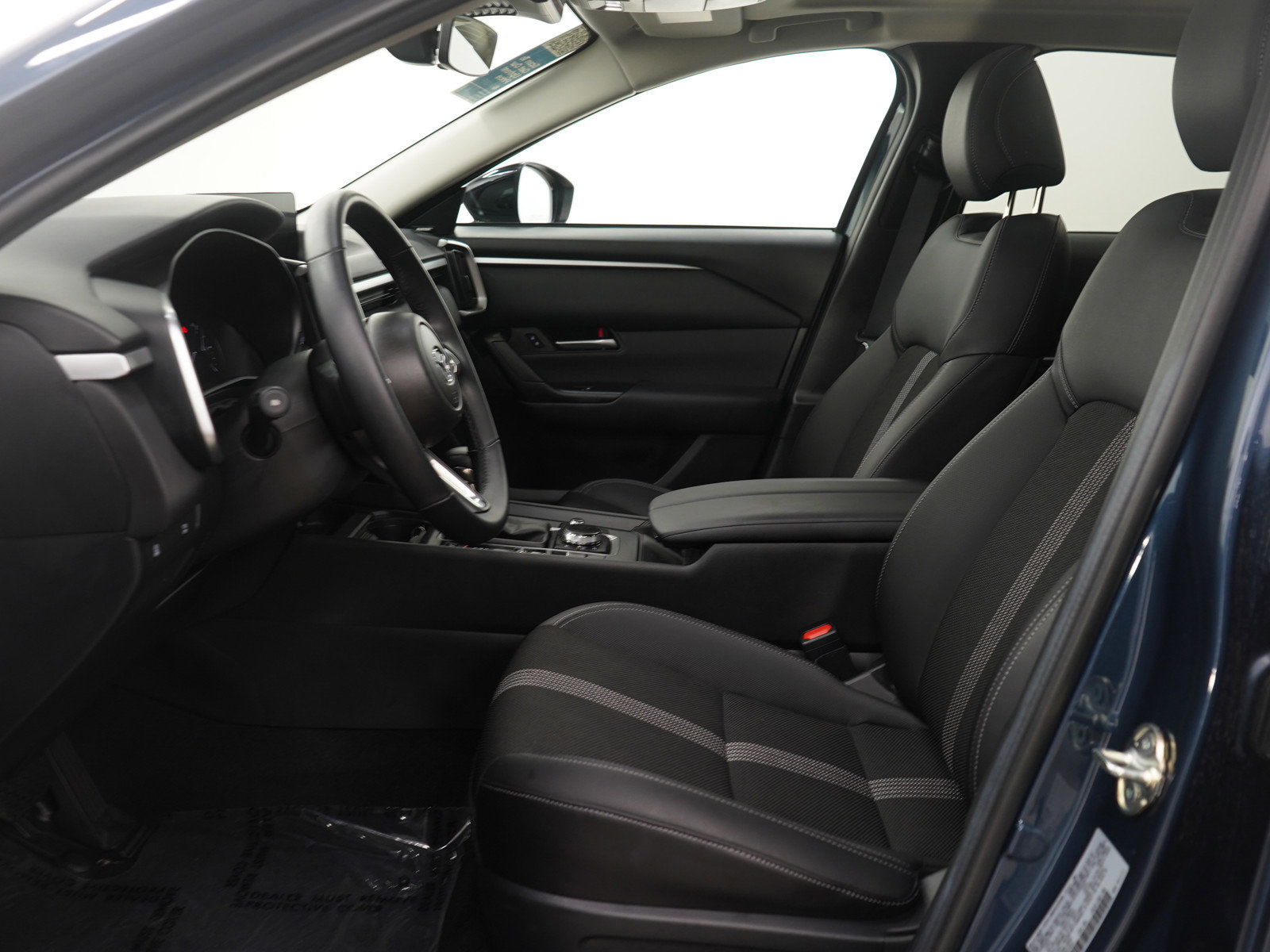 Certified 2025 MAZDA CX-50 AWD 2.5 S w/ Premium Package image 16