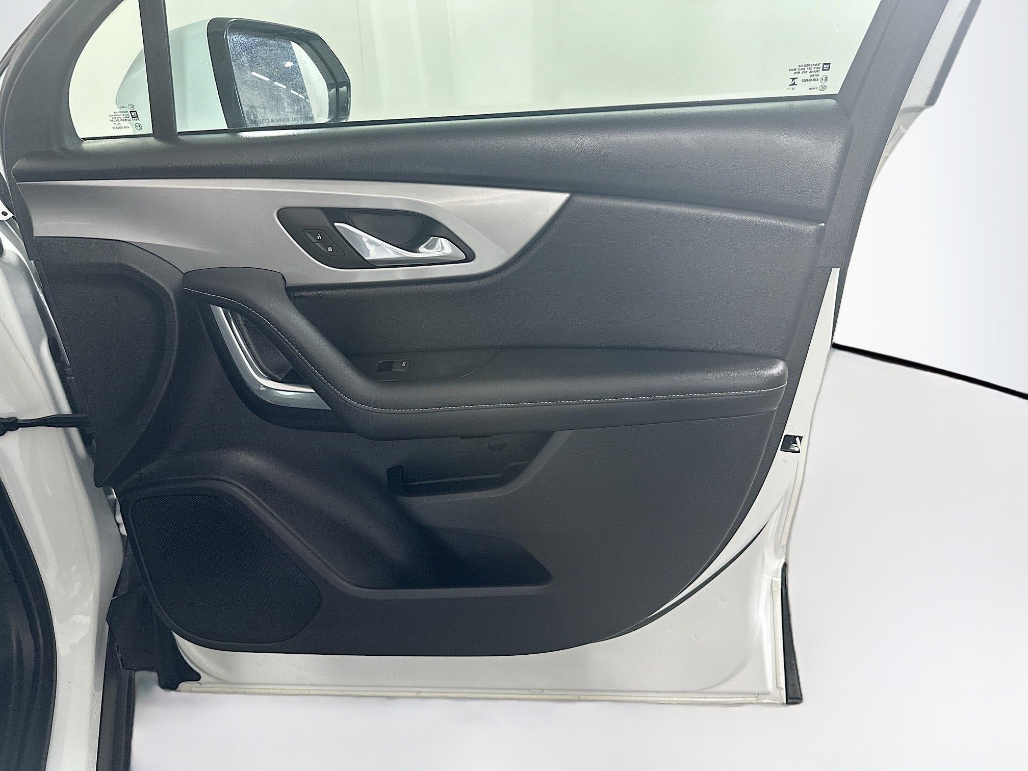 Used 2024 Chevrolet Blazer LT image 30