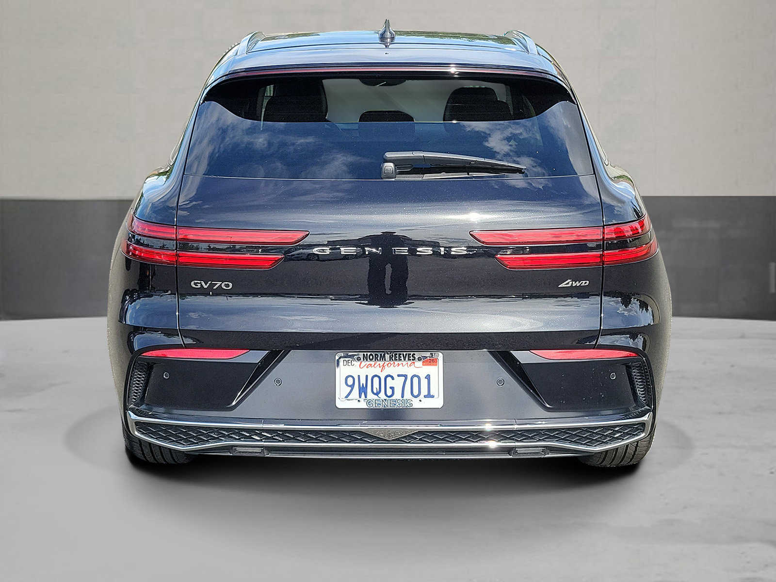 Certified 2026 Genesis GV70 2.5T Select AWD/4WD image 4