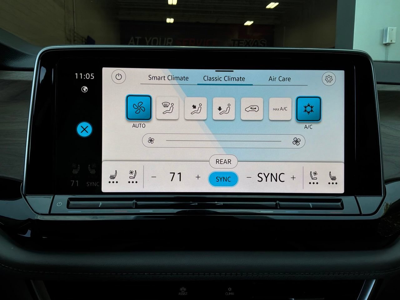 Used 2026 Volkswagen Atlas SE FWD image 36