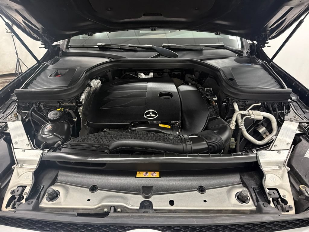 Used 2022 Mercedes-Benz GLC 300 image 13