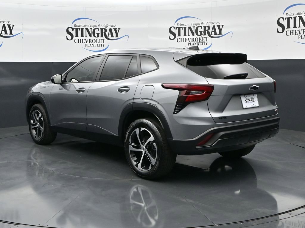 Used 2024 Chevrolet Trax RS w/ Driver Confidence Package image 5