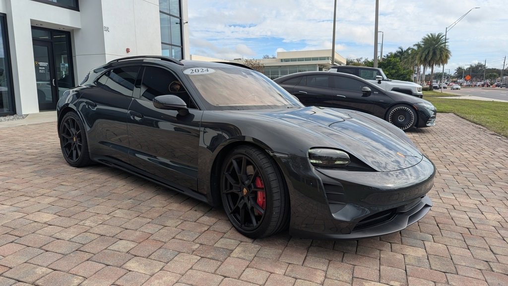 Used 2024 Porsche Taycan GTS w/ Premium Package image 9