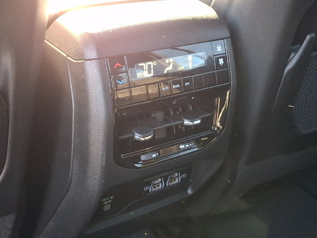 Used 2023 Jeep Grand Cherokee L Laredo AWD/4WD image 19