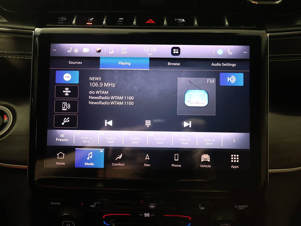 Used 2023 Jeep Grand Cherokee Limited AWD/4WD image 42